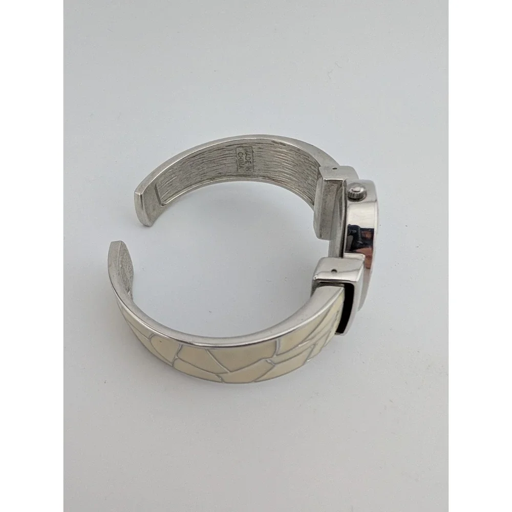 Women's Quartz Watch 33mm Case White Enamel Inlay Hinge Bangel Band- New Battery
